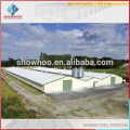 Customized poultry house design estrutura de aço fazenda de frango edifícios pré fabricados